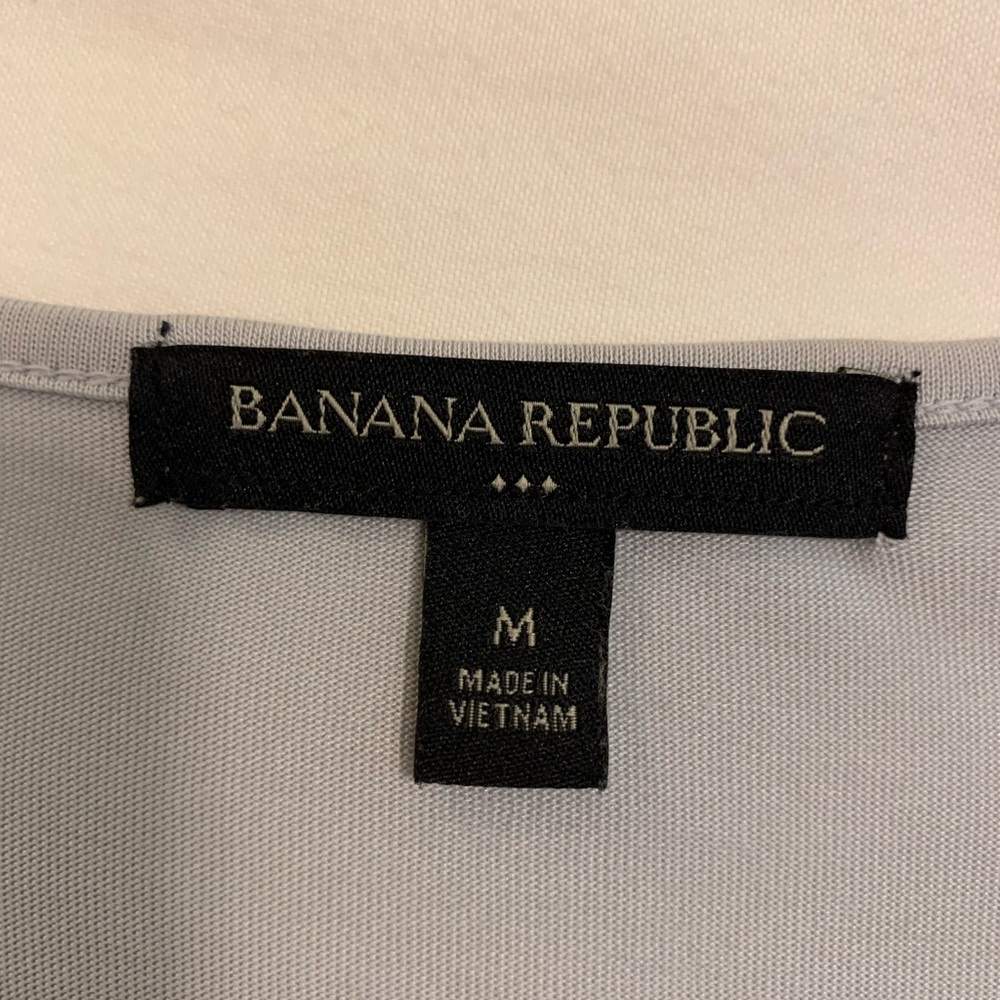 Banana Republic Tee View 4